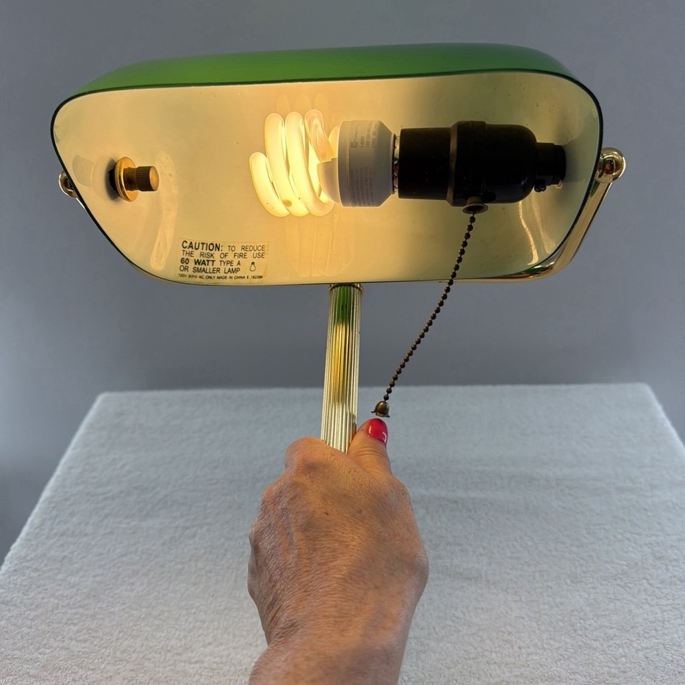 Vintage Brass Banker/Student Desk Lamp - Green Glass Shade - Pull Chain - Picture 5 of 7